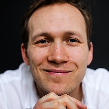 aktor bartosz mikulak