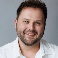 aktor sebastian perdek